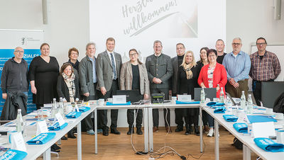 Die Teilnehmer der Sitzung der Arbeitsgemeinschaft der örtlichen Schwerbehindertenvertretungen der bayerischen Bezirke (ASBB)