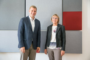 Bezirkstagspräsident Dr. Olaf Heinrich und Franziska von Krezmar 